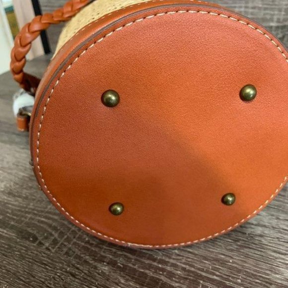 NWT Tommy Bahama Bucket Bag - Picture 6 of 7